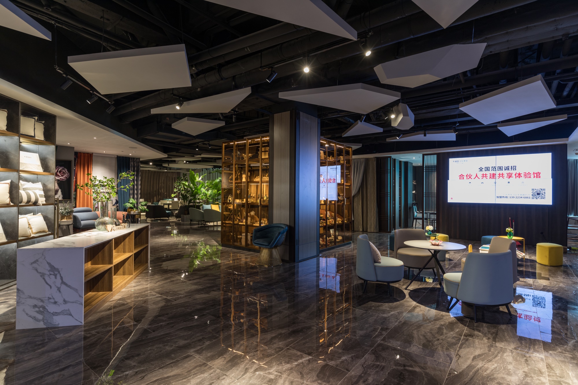 定制家具10大品牌怎么選？加盟全屋定制品牌這些細(xì)節(jié)要知道