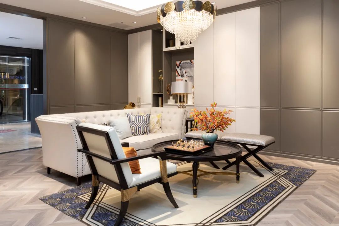 全屋定制衣柜加盟哪個(gè)品牌好？這幾點(diǎn)不要錯(cuò)過